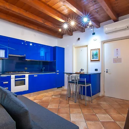 Dimora Teatro 4 With 3 Sleeps And Balcony Apartamento Verona